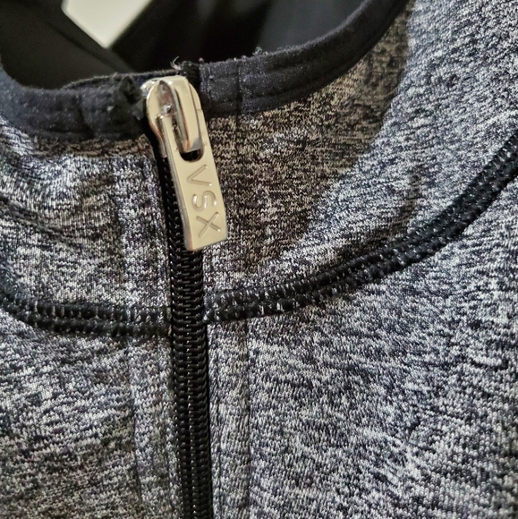 Victoria Secrect Front Close Sport Bra 32D - Picture 7 of 11